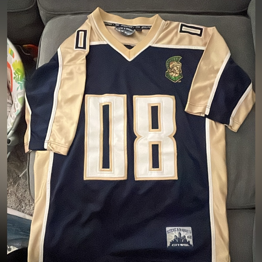 Notre Dame mimicked USC jersey #8